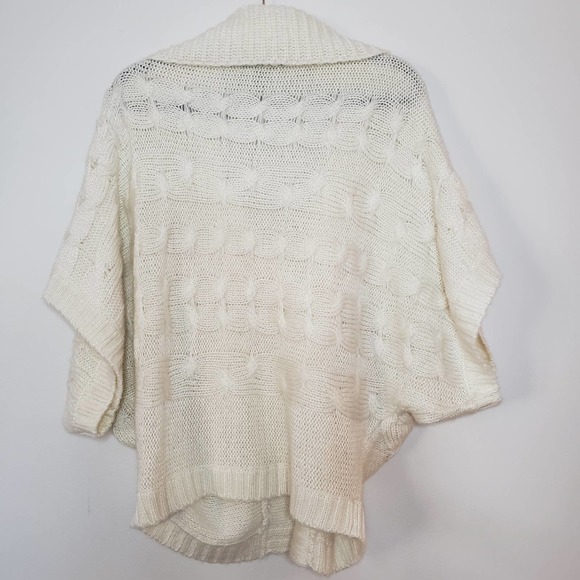 Buffalo David Bitton Chunky Cable Knit Shrug Cardigan Cape Sweater Sz Medium (M) - Picture 5 of 8